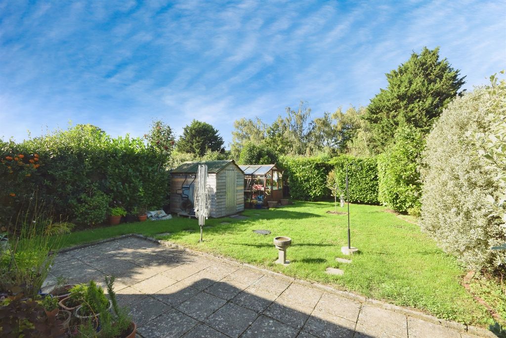 Property photo 2 of 17