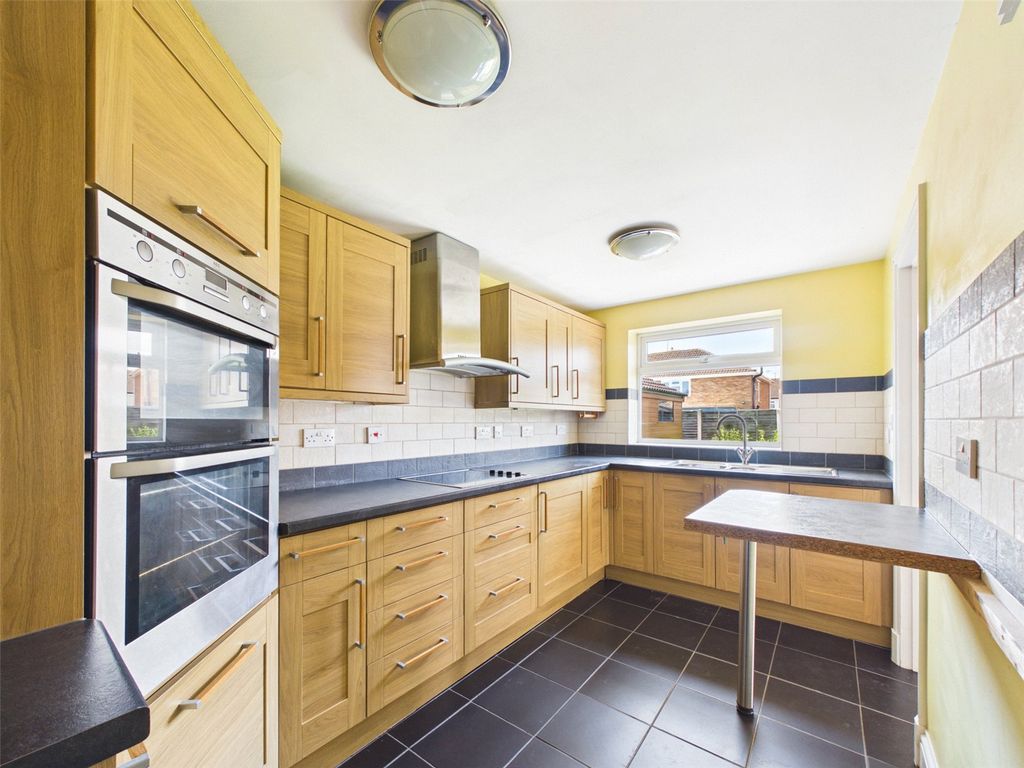 Property photo 2 of 10 Picture No. 13