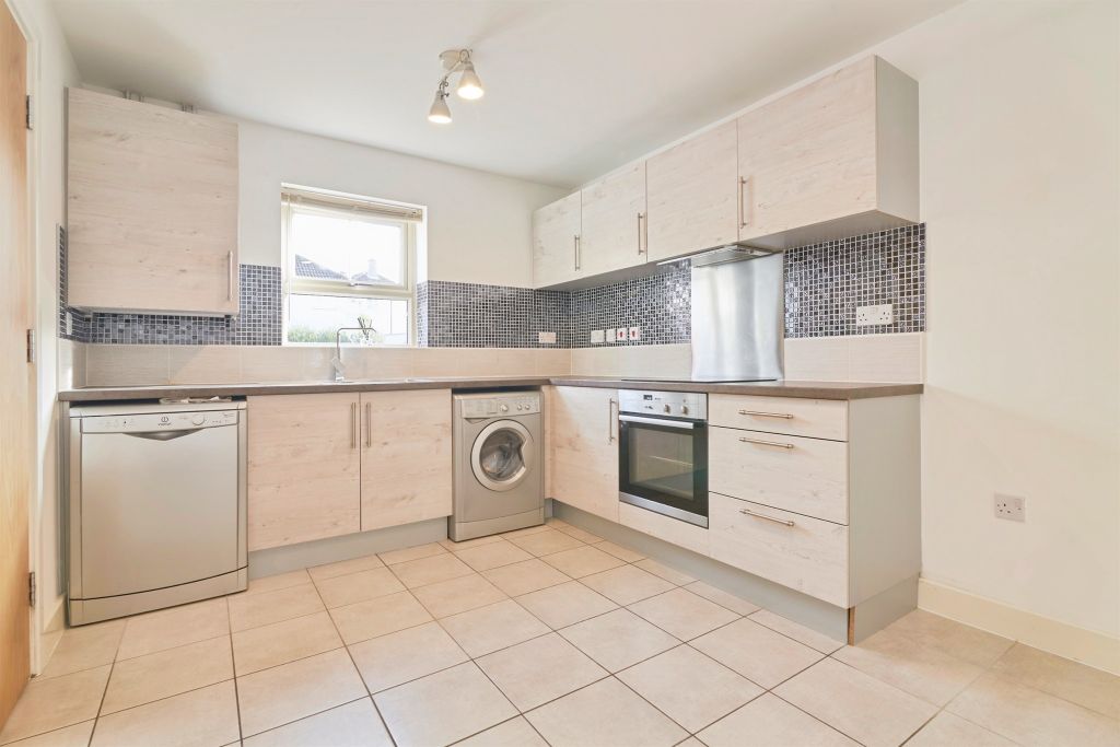 Property photo 3 of 13