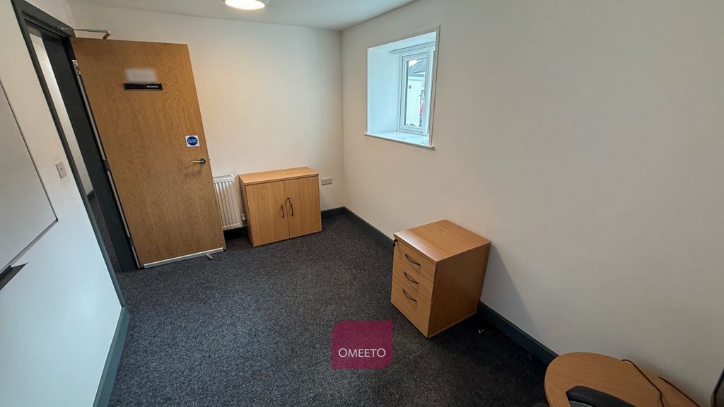 Property photo 3 of 6 Office To Let