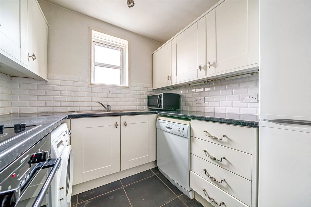 Property photo 1 of 7 Picture No. 24