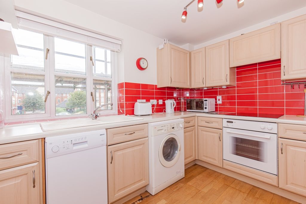 Property photo 2 of 6 140282