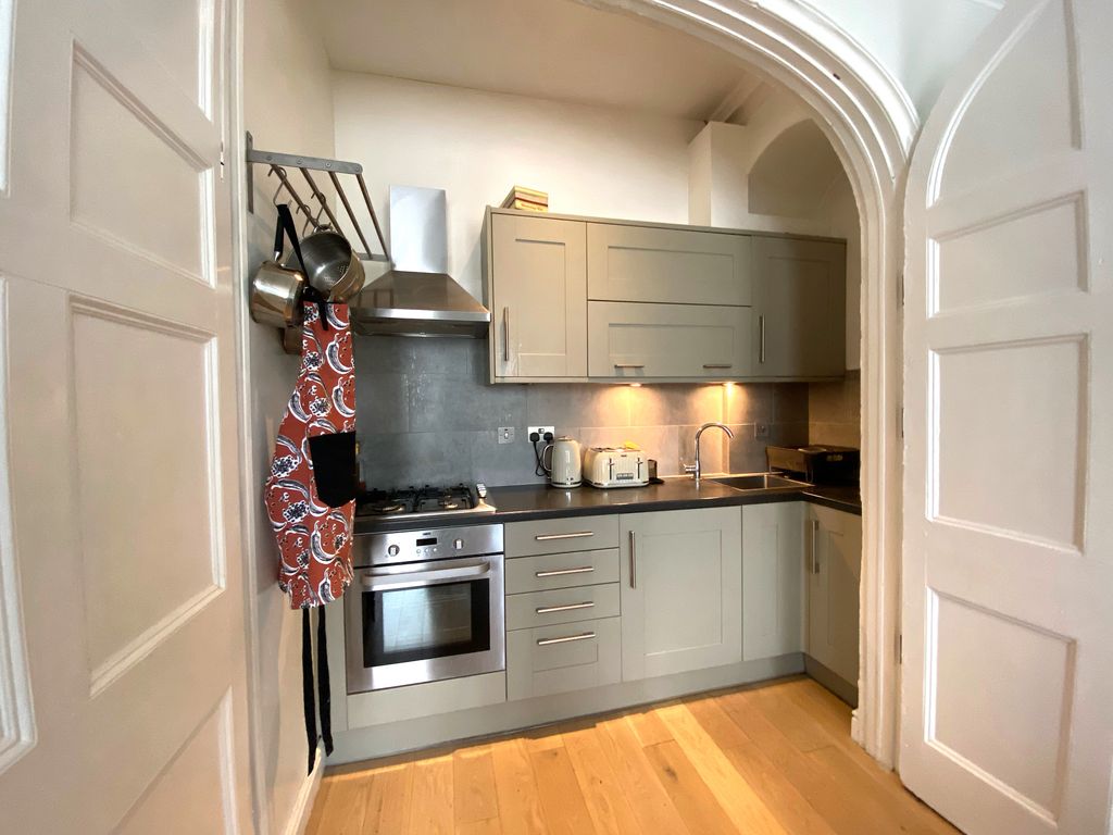 Property photo 3 of 15 Kitchen