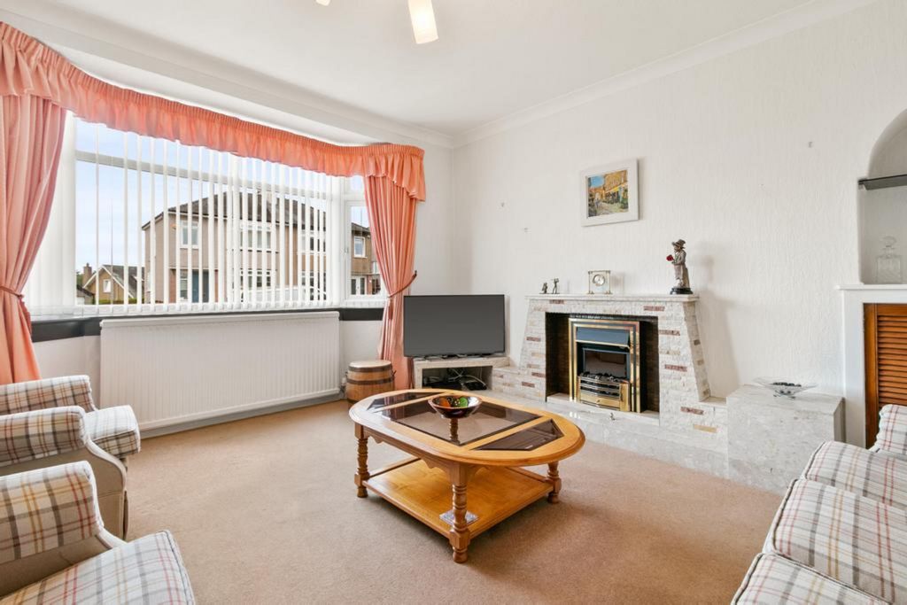 Property photo 3 of 27