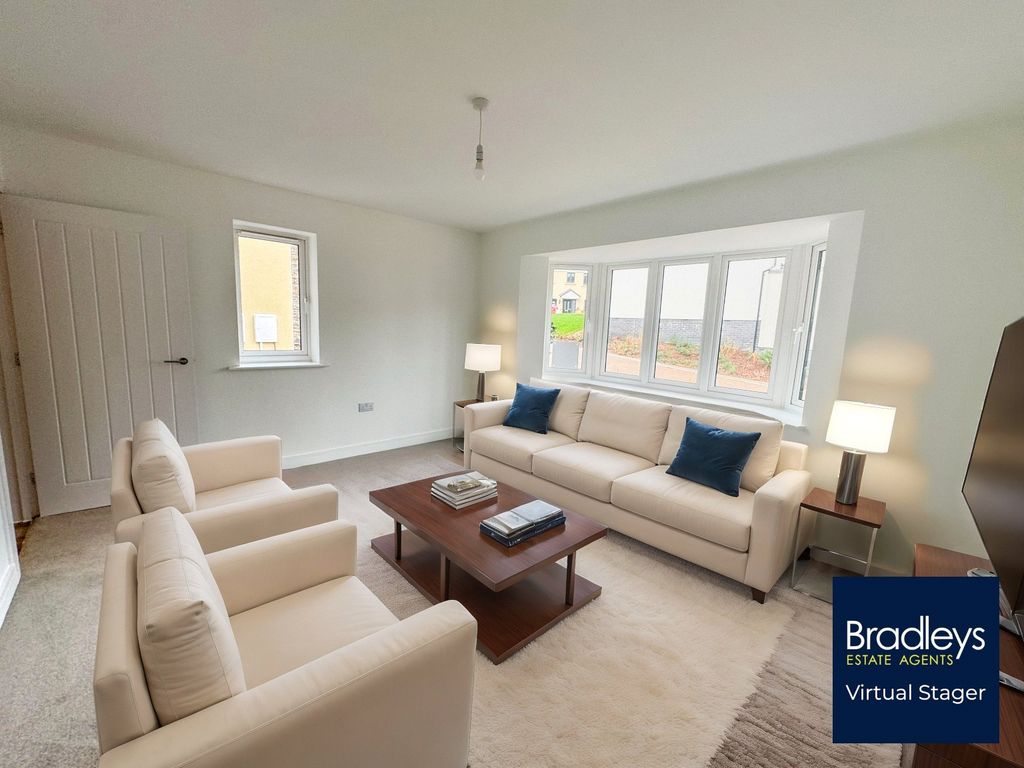 Property photo 2 of 6 Cgi Dress