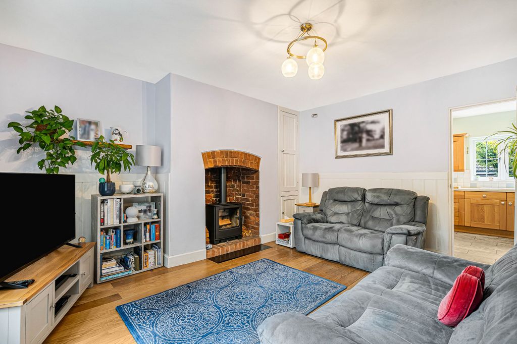 Property photo 2 of 35