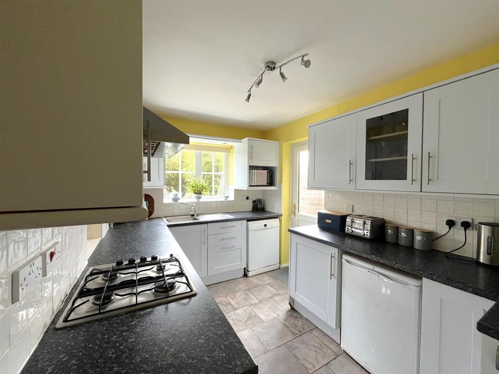 Property photo 3 of 17 3