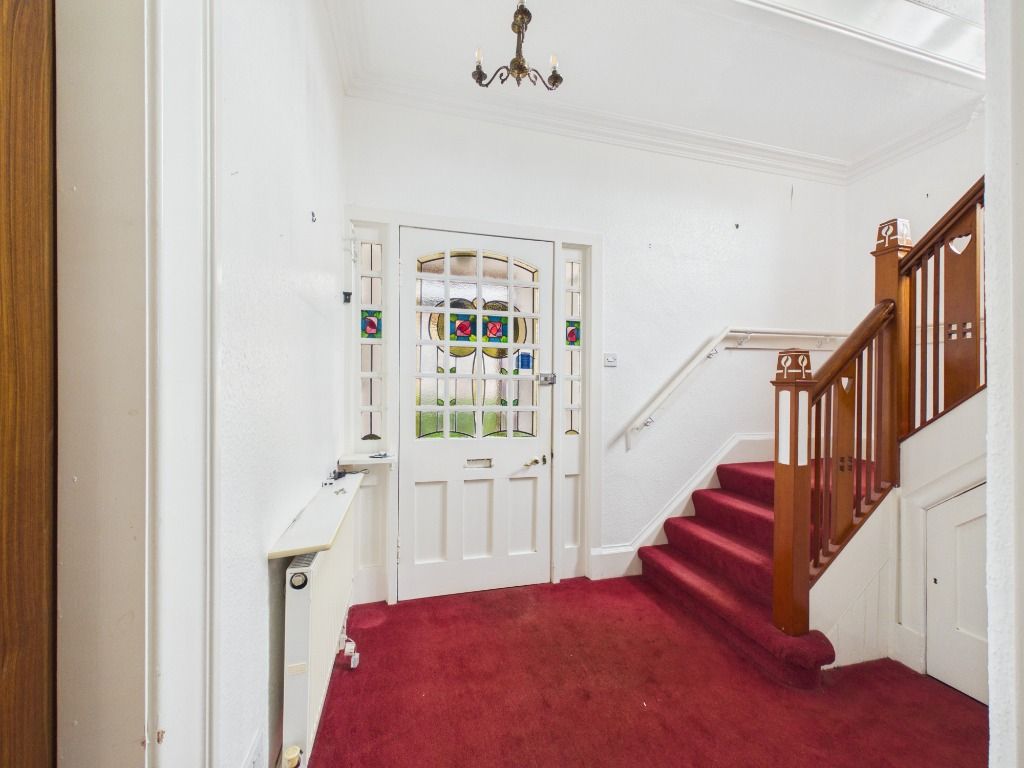 Property photo 2 of 28