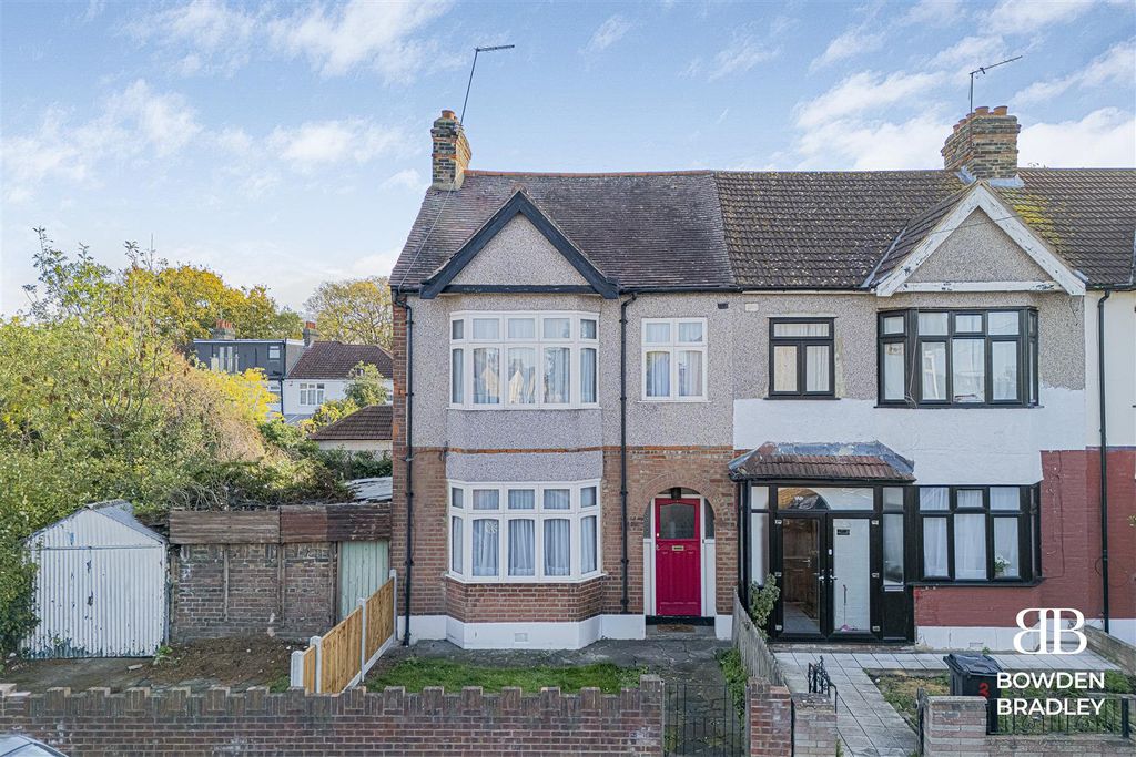 Property photo 1 of 14 Front