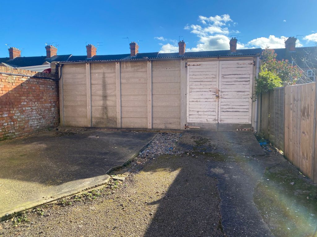 Property photo 3 of 4