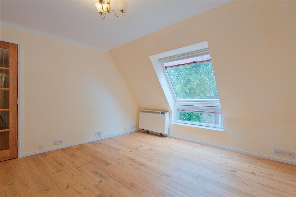 Additional image 4 of 2 bed flat for saleAuchingramont Court, Hamilton ML3
