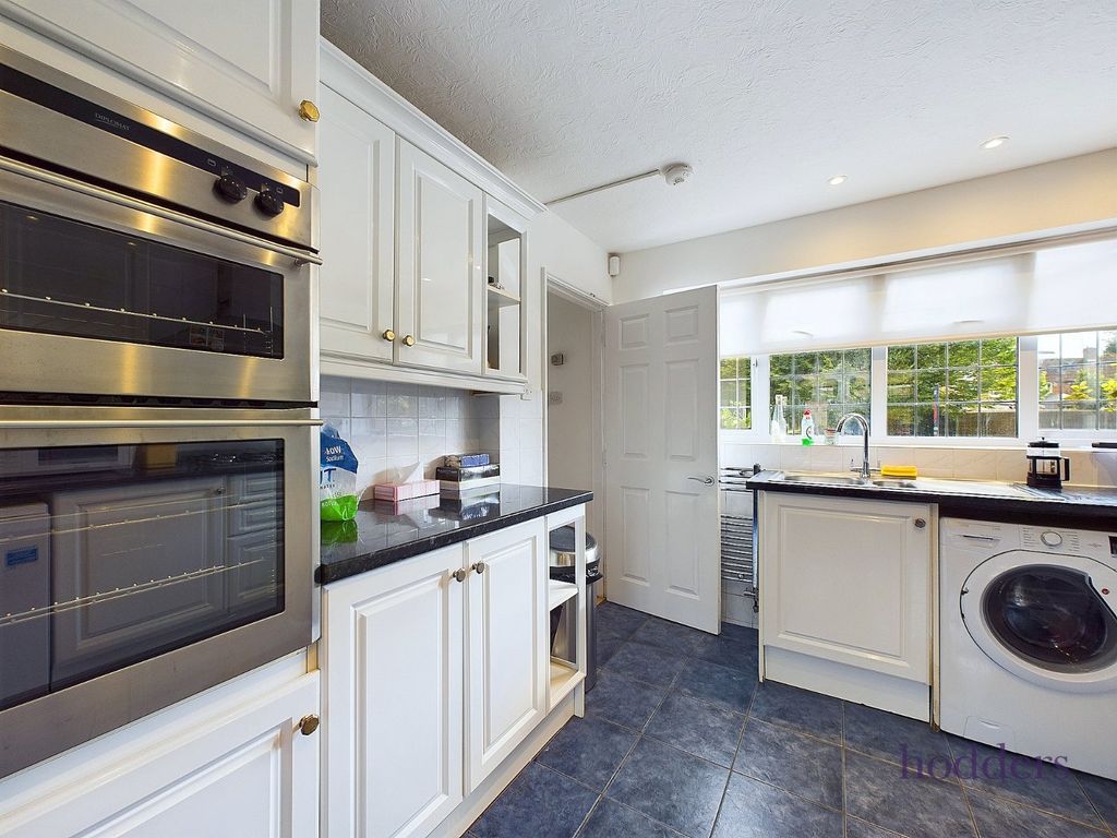 Property photo 3 of 14 Picture No. 42