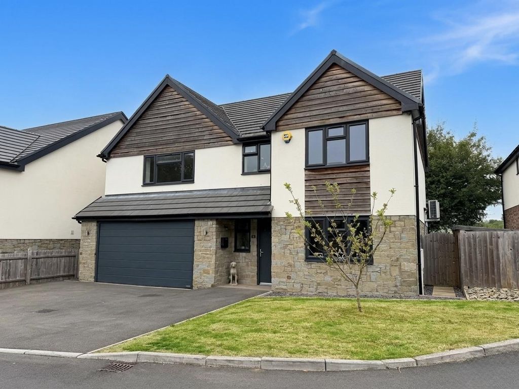Property photo 1 of 35