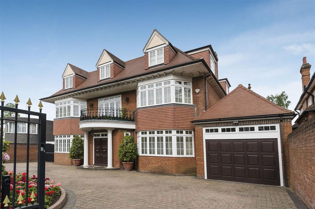 Property photo 1 of 7