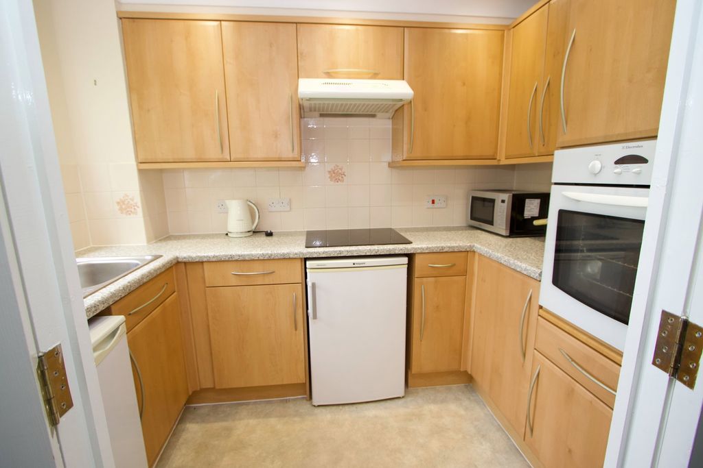 Property photo 3 of 9