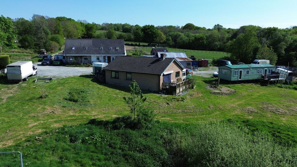 Property photo 1 of 41
