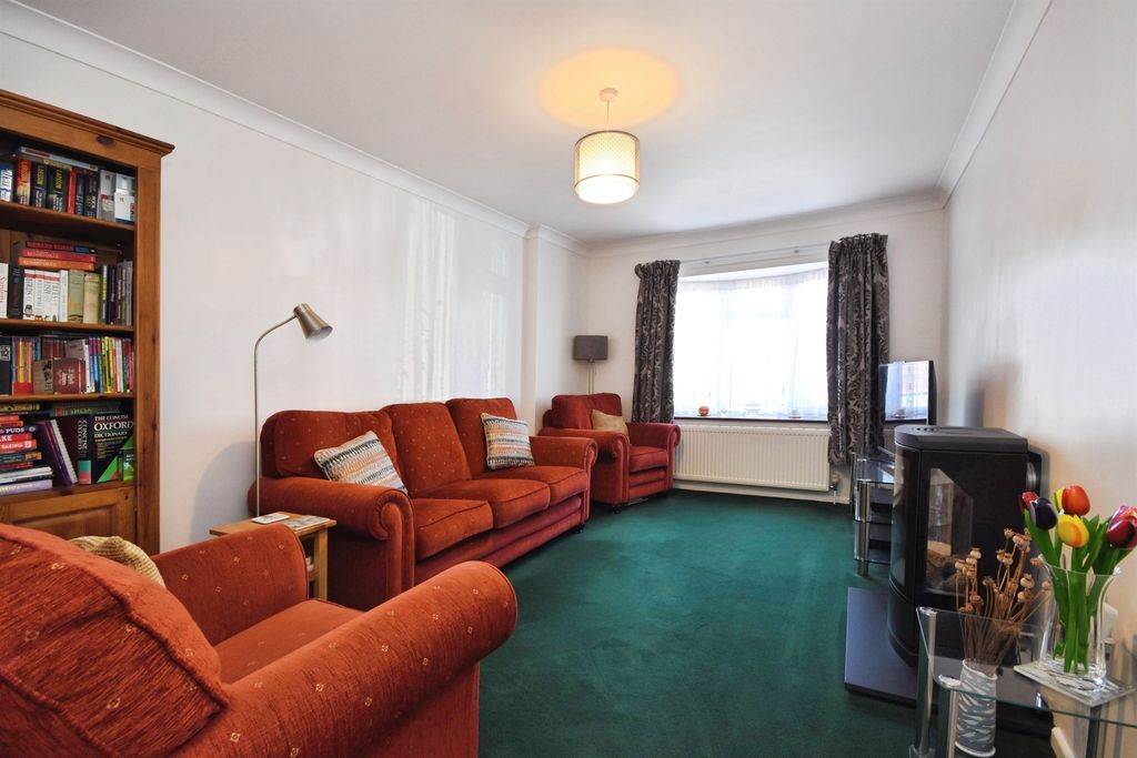 Property photo 3 of 17