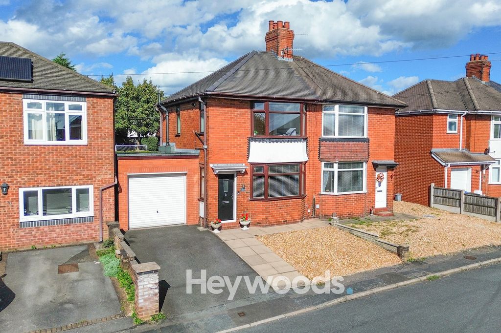 Property photo 1 of 38