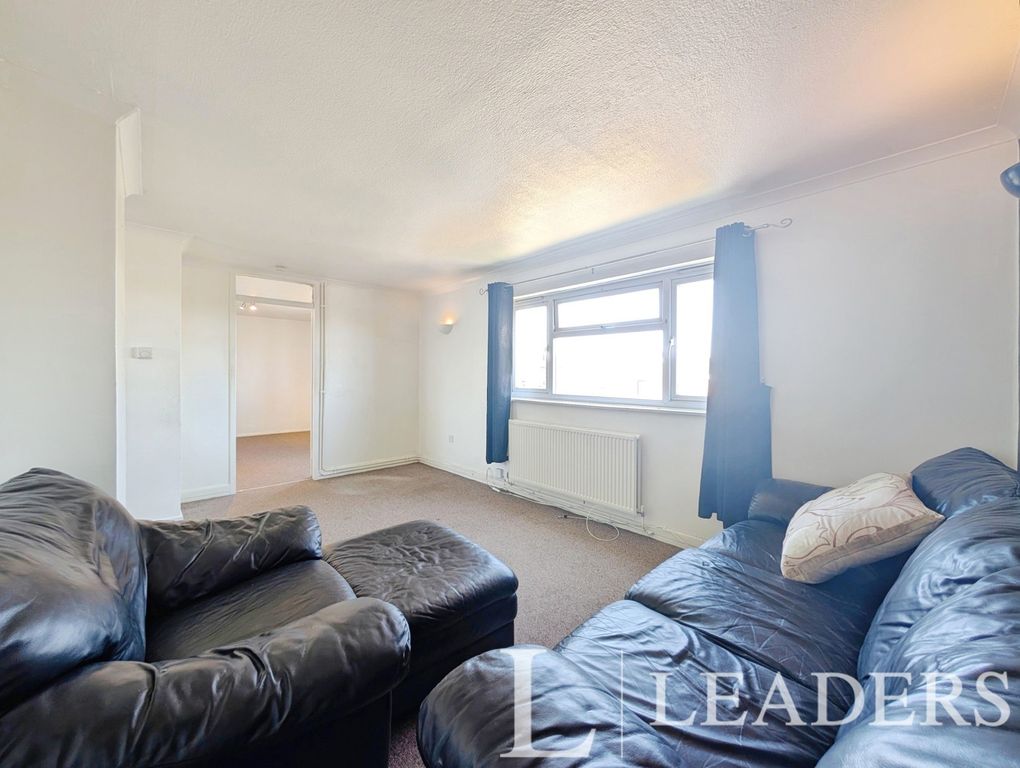Property photo 3 of 10 Pbox-Img.Jpg