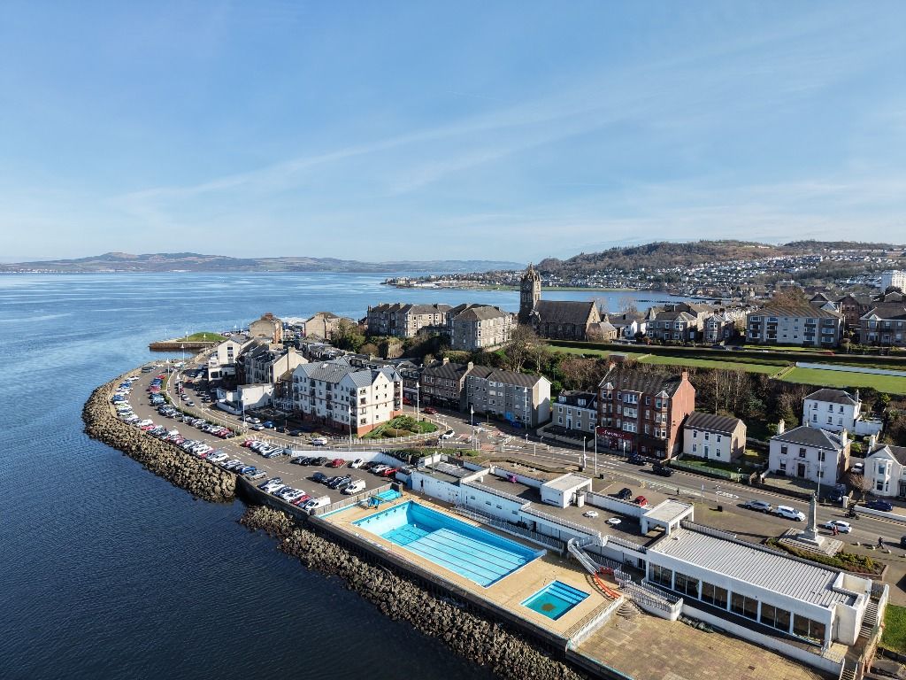 Property photo 3 of 15