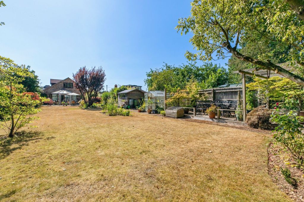Property photo 2 of 18