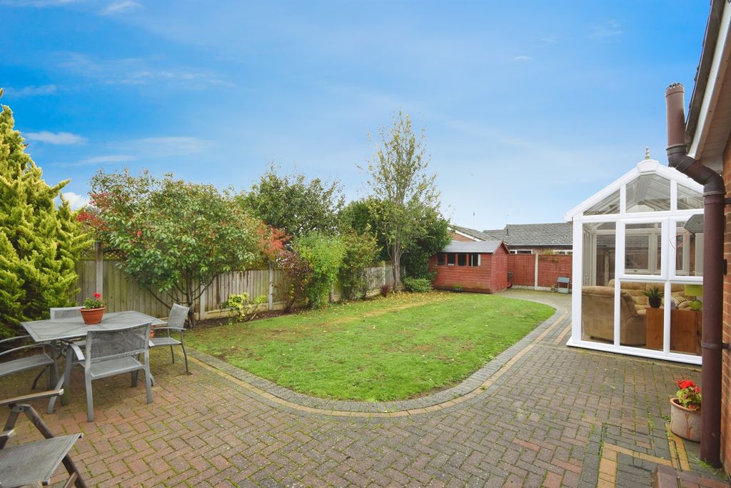 Property photo 2 of 16