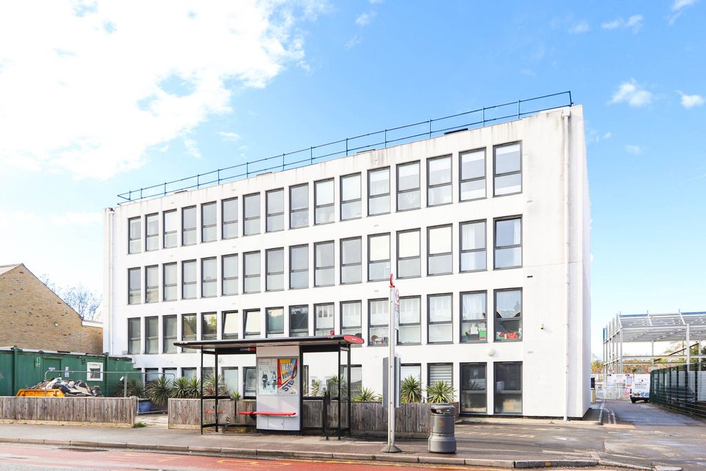 Property photo 1 of 7