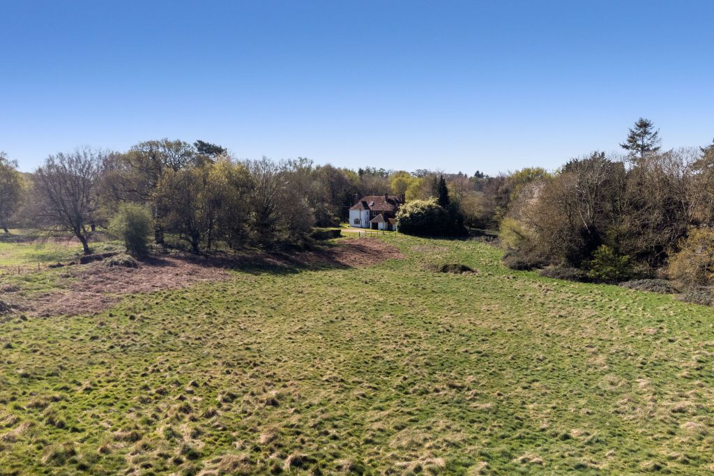 Property photo 2 of 14