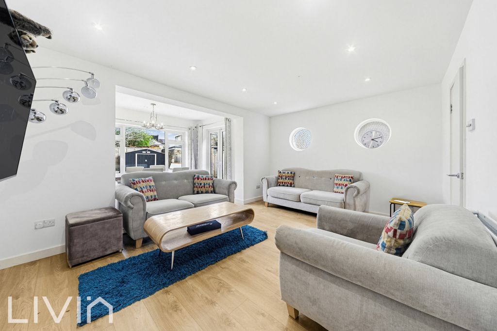 Property photo 1 of 12 2