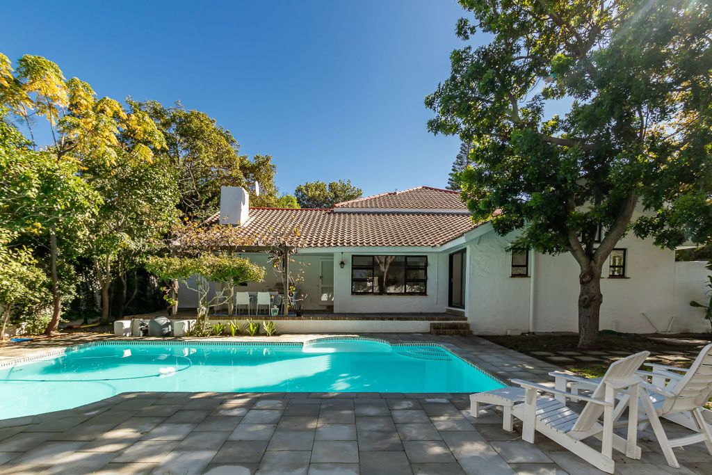 Property photo 2 of 39 Kw1738215