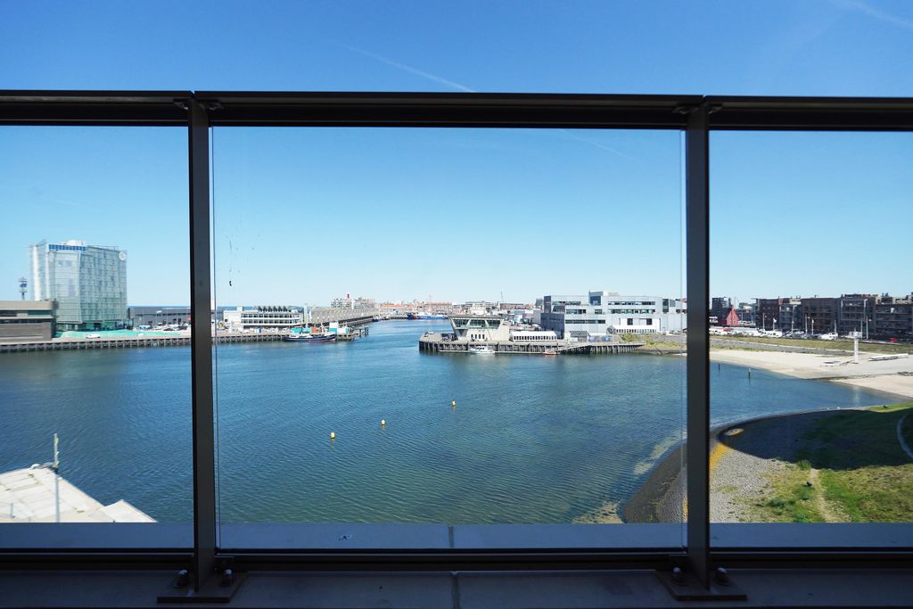 Property photo 2 of 56