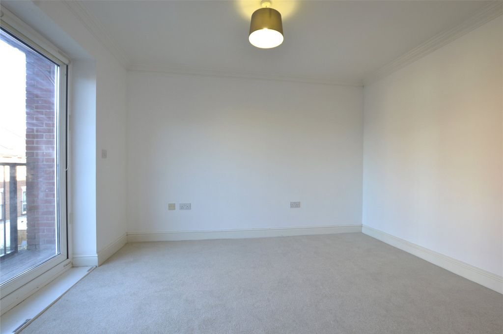 Property photo 3 of 12 Living Room