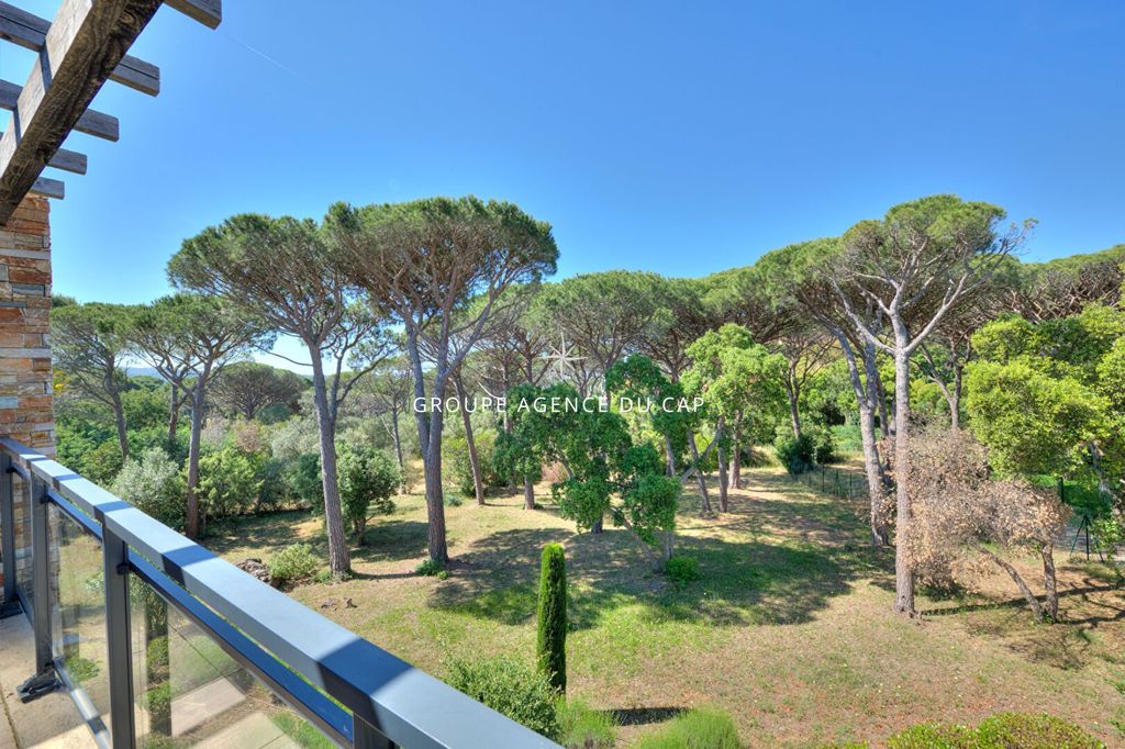 Property photo 1 of 10 Saint-Raphaël Valescure? Top Floor In A Luxury Residence Bordering The Golf Course