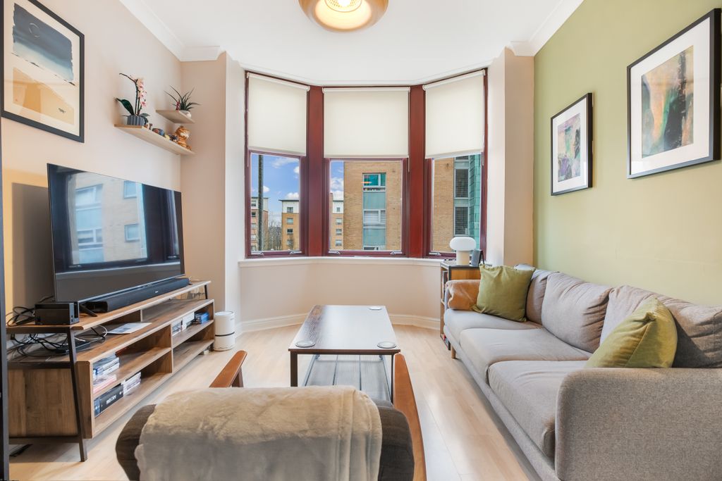 Property photo 3 of 24