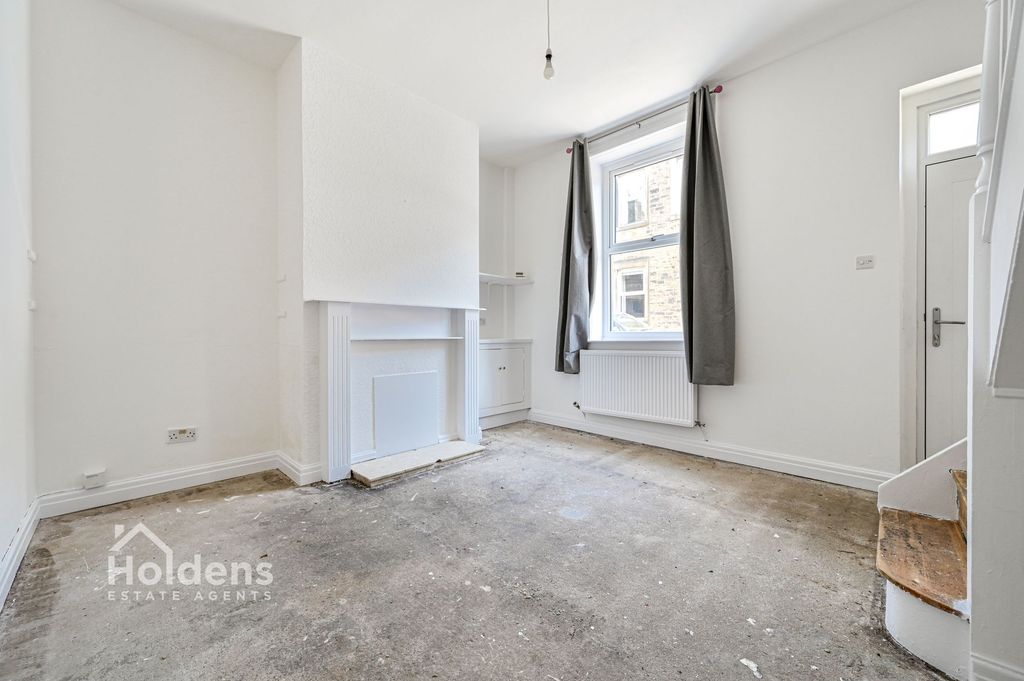 Property photo 3 of 19