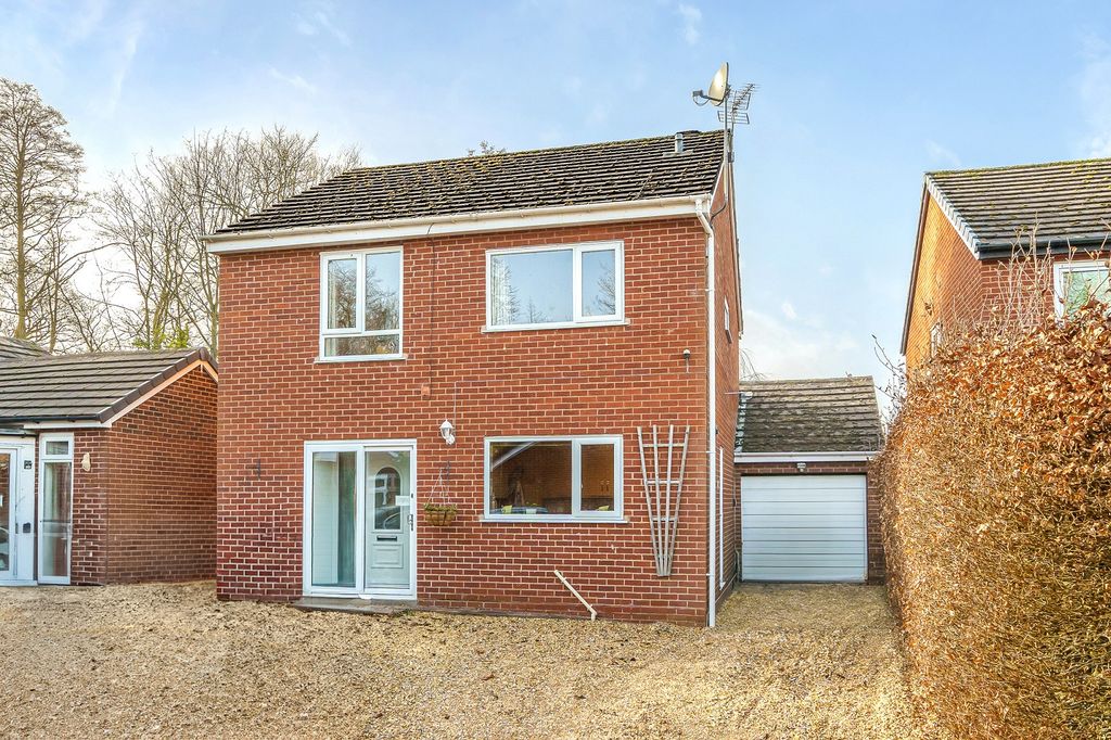 Property photo 1 of 18