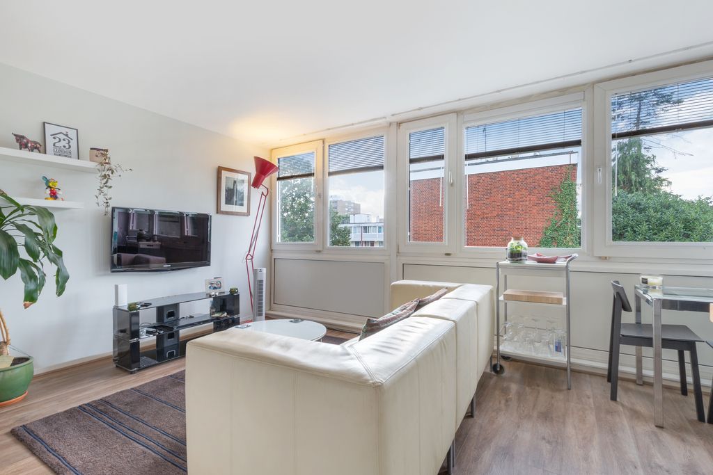 Property photo 2 of 5