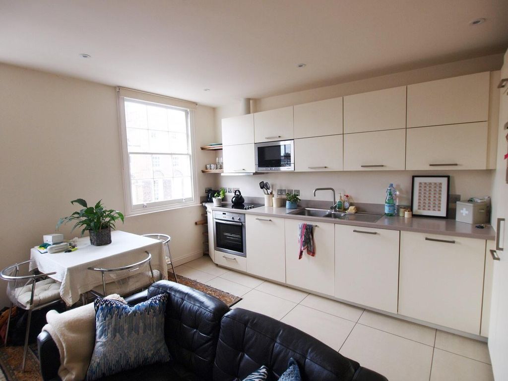 Property photo 1 of 7 Kitchen