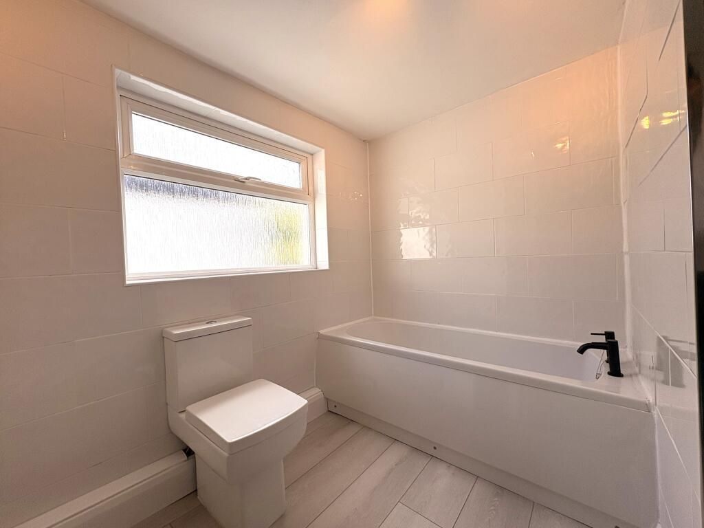 Property photo 1 of 14 Bathroom 2.Jpeg