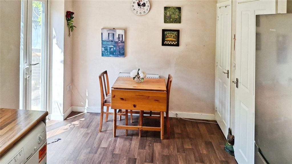 Property photo 3 of 13 Kitchen