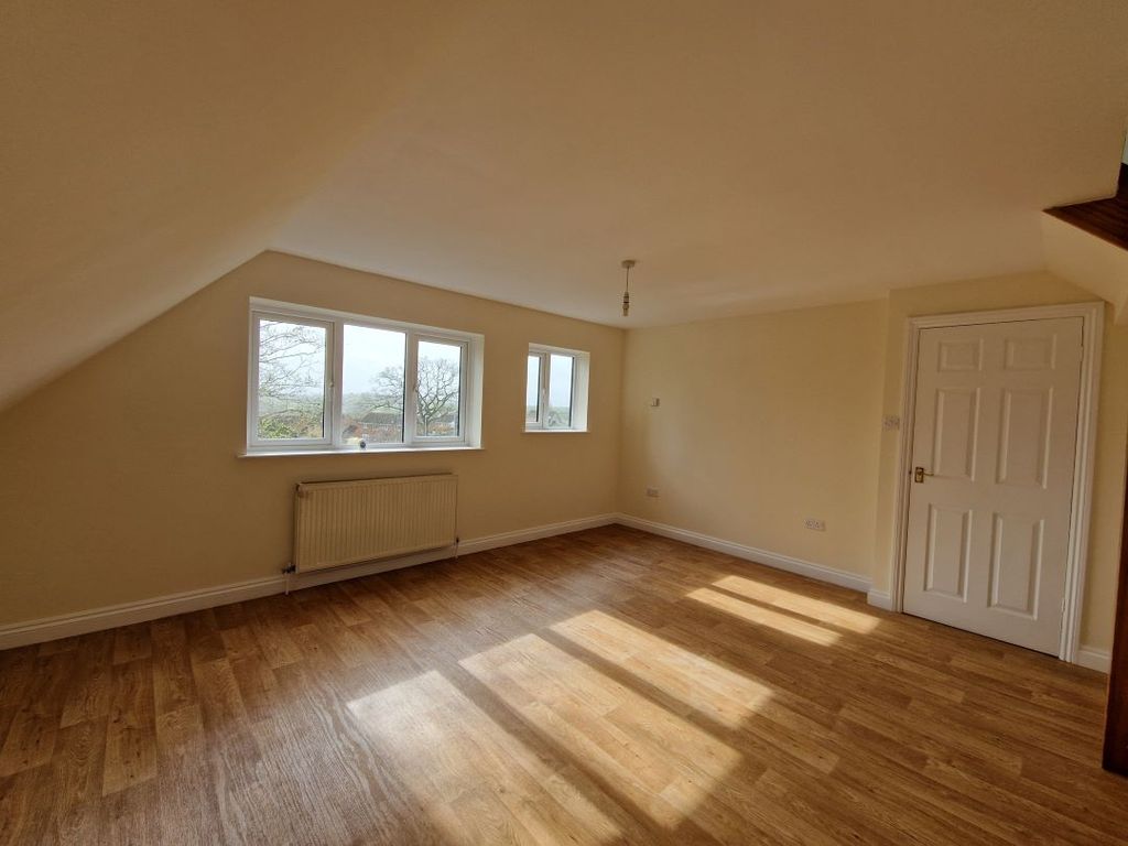 Property photo 3 of 10 Living Room