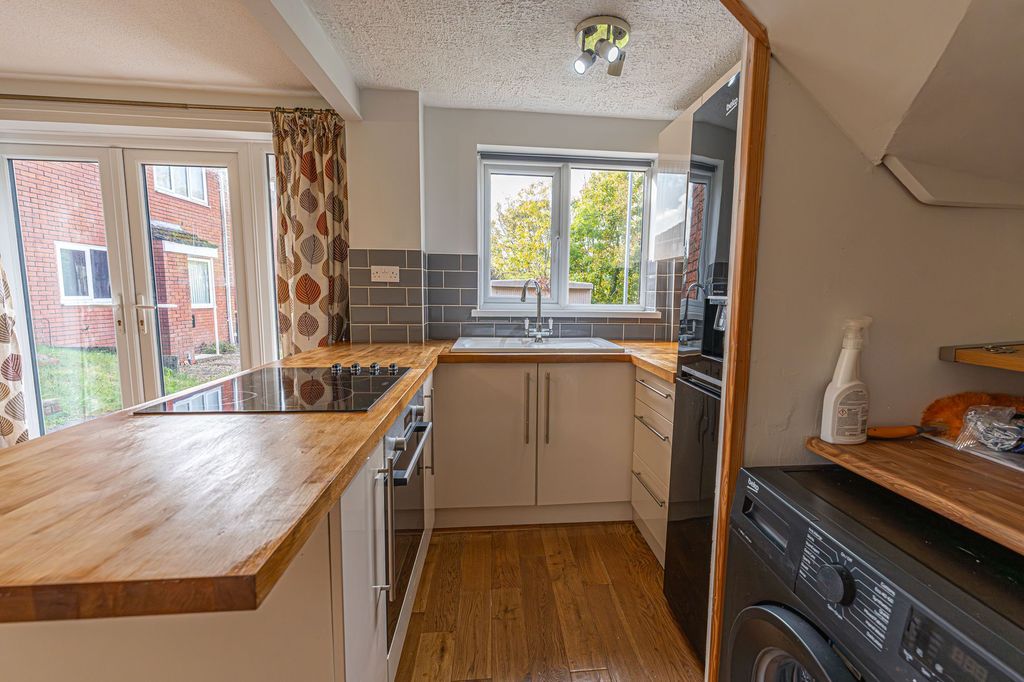 Property photo 2 of 15