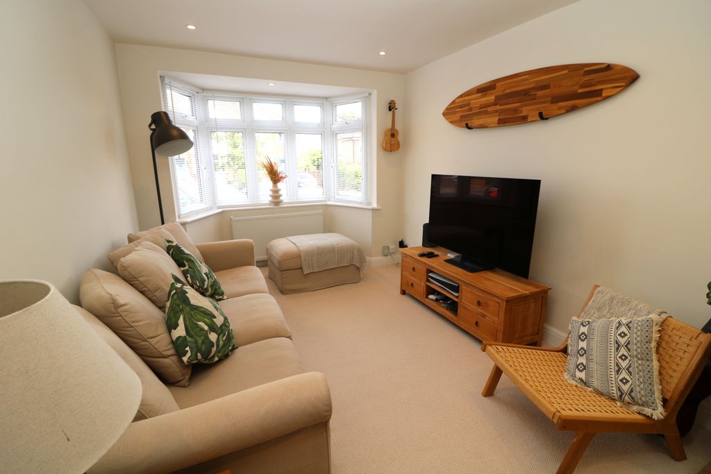 Property photo 3 of 11 Img_8815