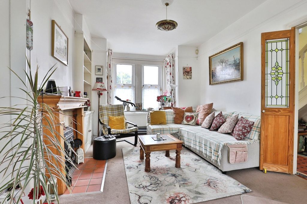 Property photo 3 of 16 Photo