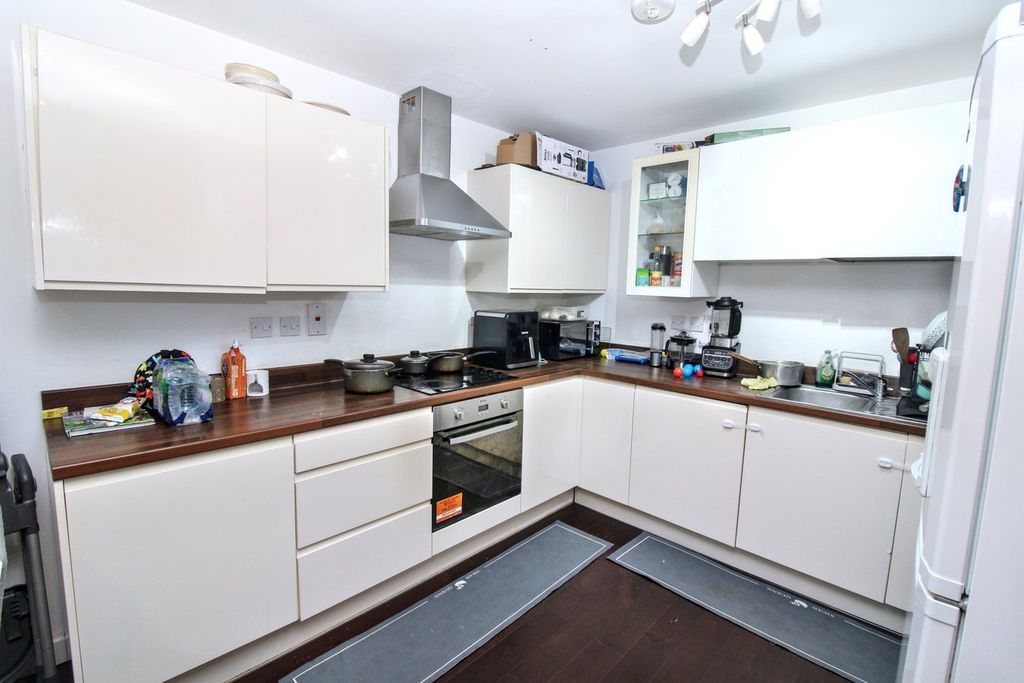 Property photo 2 of 13 Kitchen