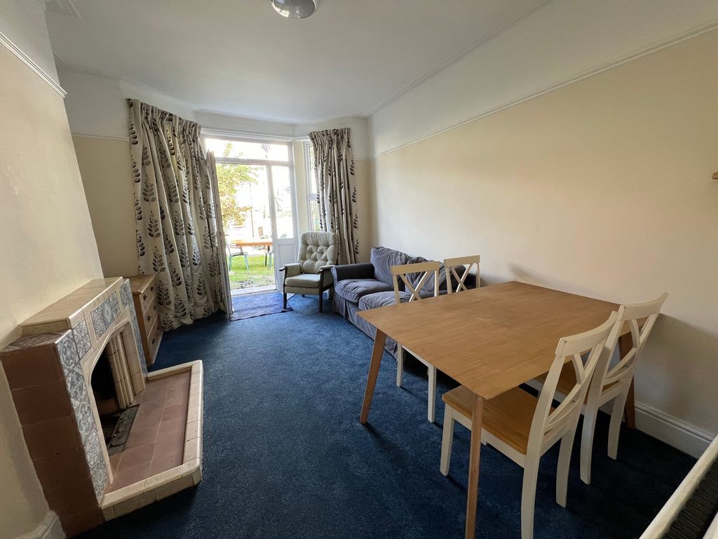 Property photo 3 of 7 A Spacious And Inviting Large Modern Living Room, ...