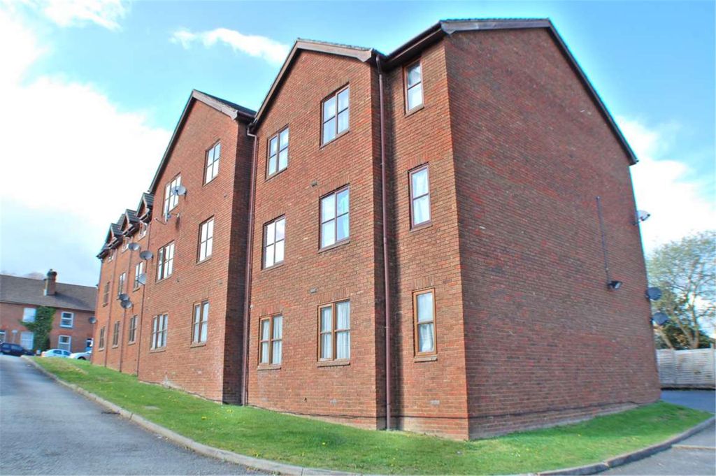 Property photo 2 of 11 External