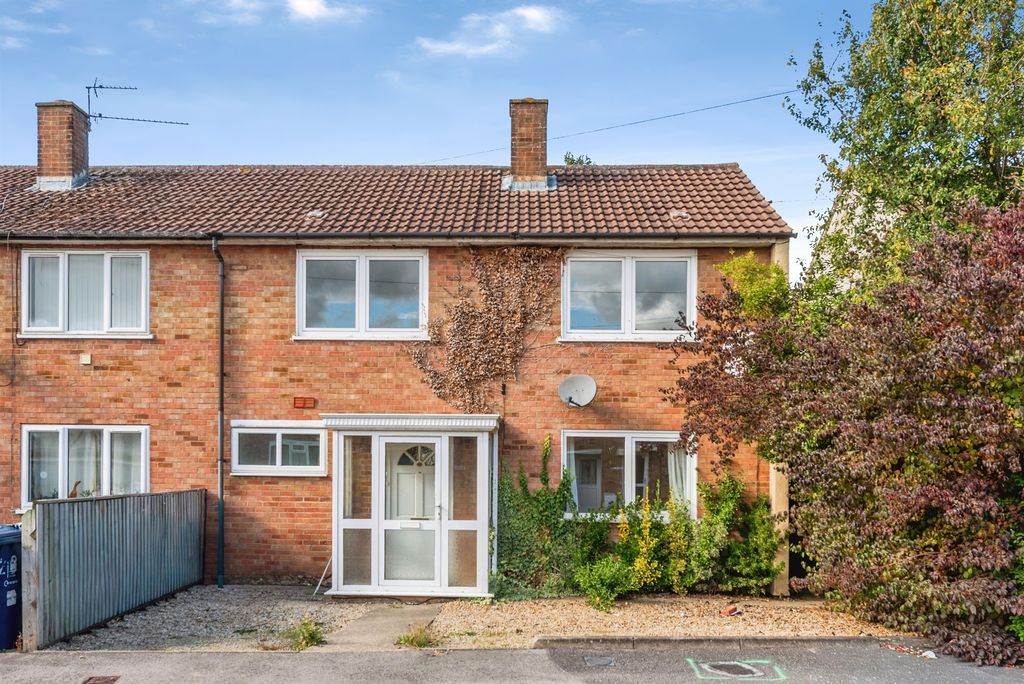 Property photo 1 of 16