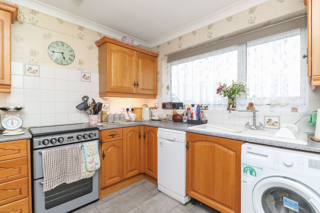 Property photo 2 of 13 Picture 2