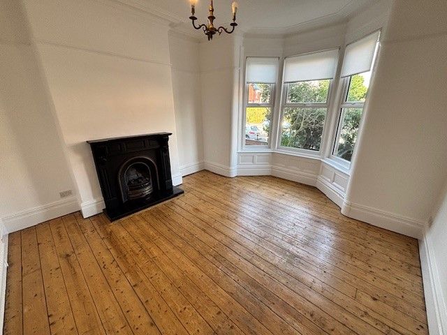 Property photo 2 of 14 Living Room